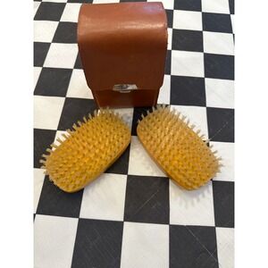 Vintage Noris Imports hide Travel Case with 2 Wood Nylon Brushes England USA